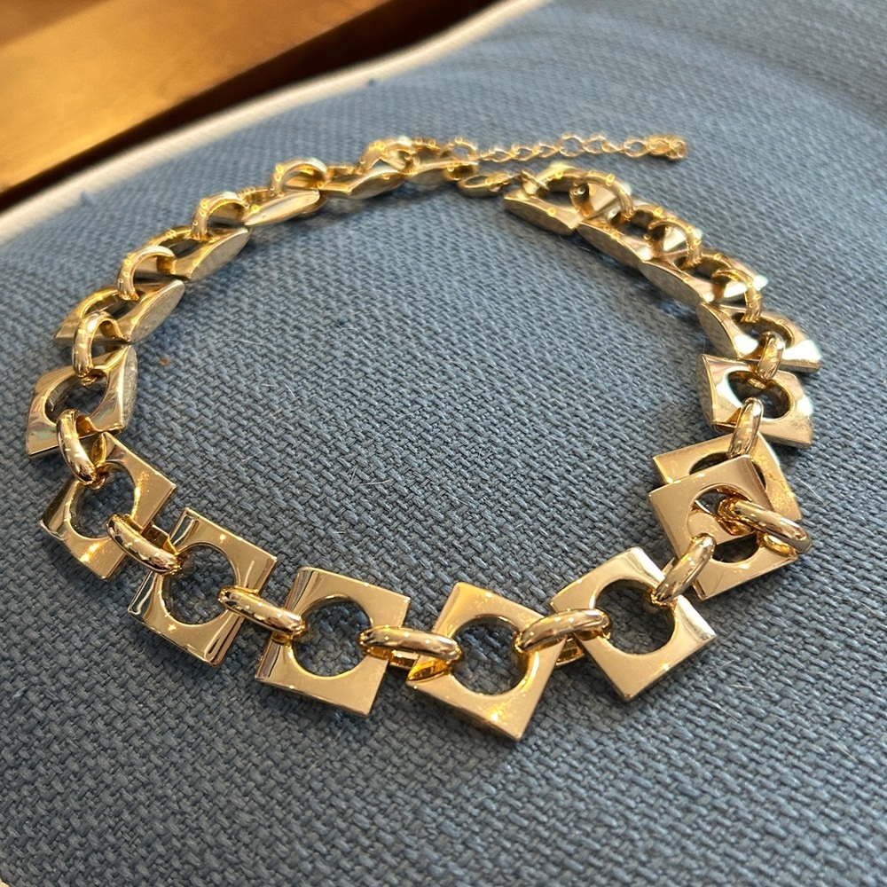 House of Harlow 1960 Gold necklace